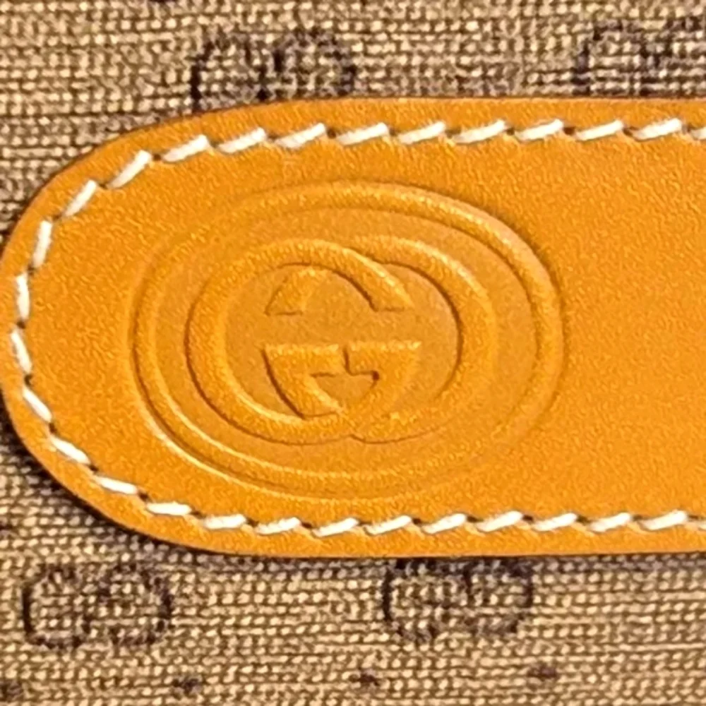 RARE GUCCI Tan Signature Logo Desk Clock with Pen Holder - Picture 6 of 11